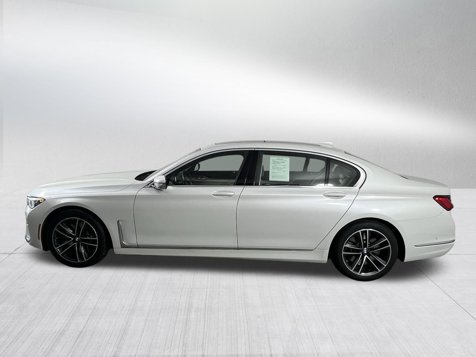 2022 Bmw 750Li photo 2