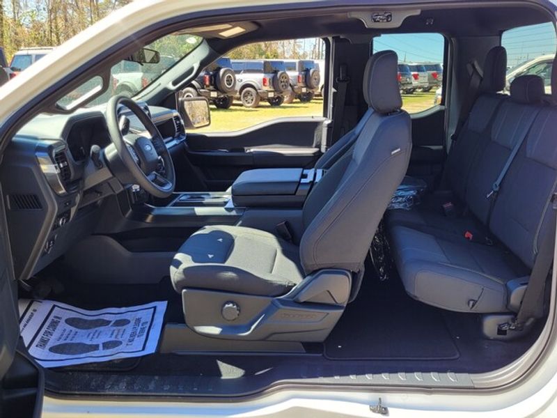 2025 Ford F-150 STX photo 6