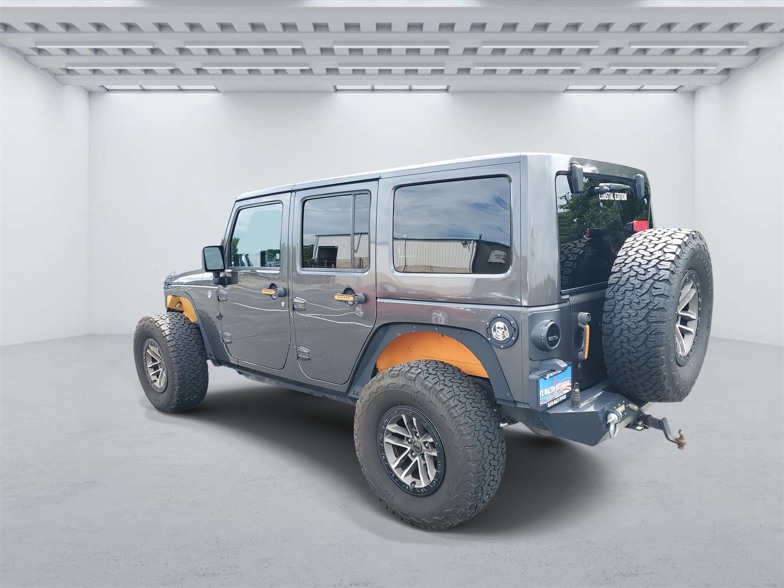 2014 Jeep Wrangler Unlimited Rubicon photo 3