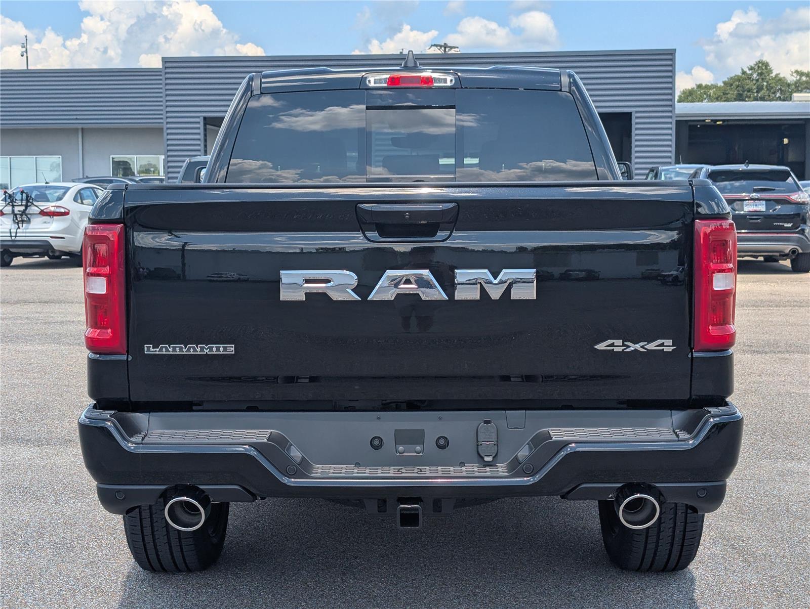 2026 Ram 1500 Laramie photo 4