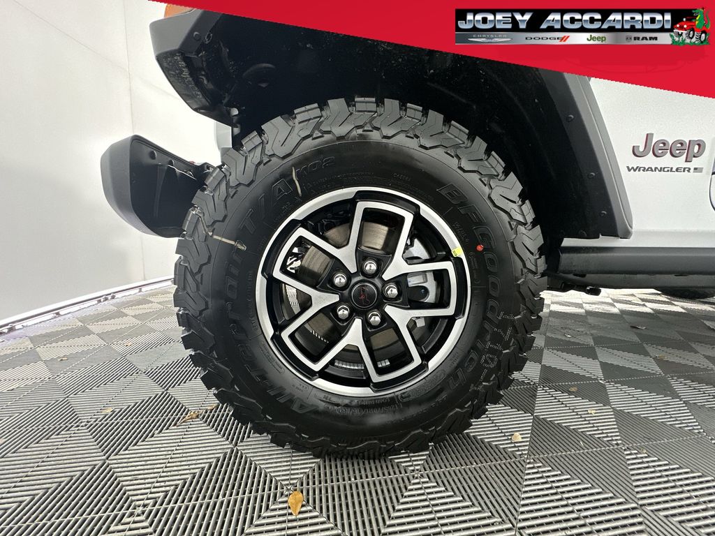2025 Jeep Wrangler Rubicon photo 10