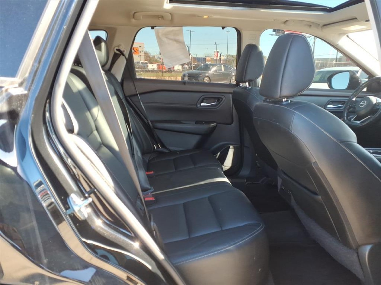 2023 Nissan Rogue SL Black at Robbins Nissan