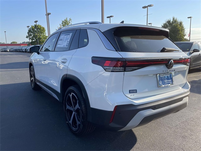 2025 Volkswagen Tiguan SE photo 4