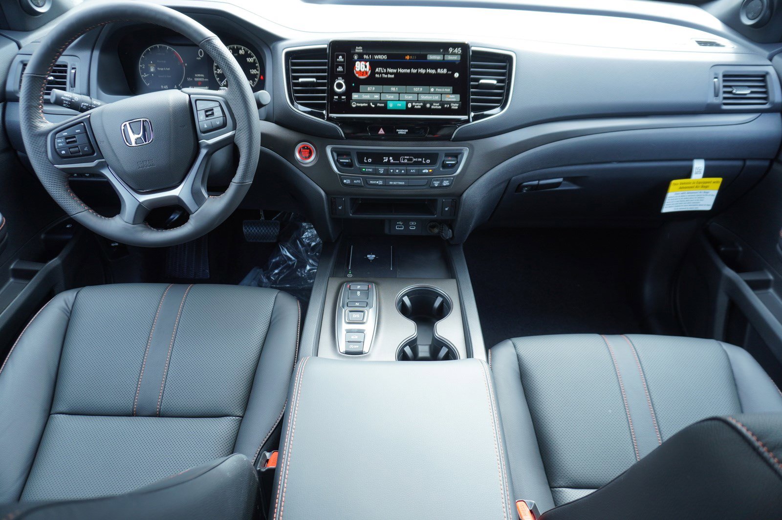 2025 Honda Ridgeline TrailSport photo 2