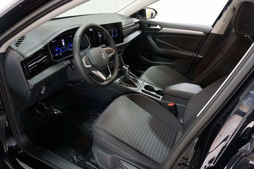 2025 Volkswagen Jetta 1.5T S photo 9