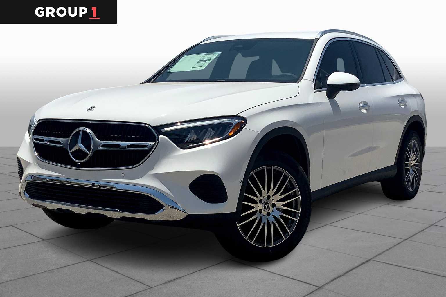 2025 Mercedes-Benz GLC Base's photo
