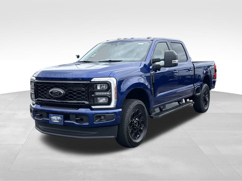 2026 Ford F-250 XLT photo 2