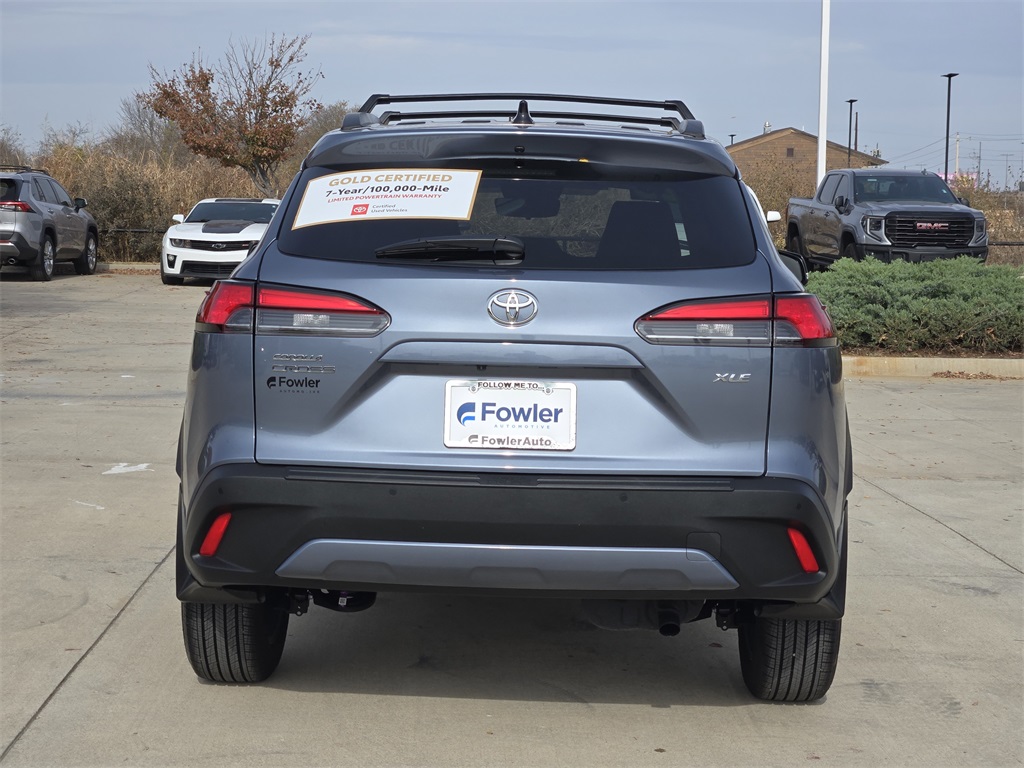 2025 Toyota Corolla Cross XLE photo 3