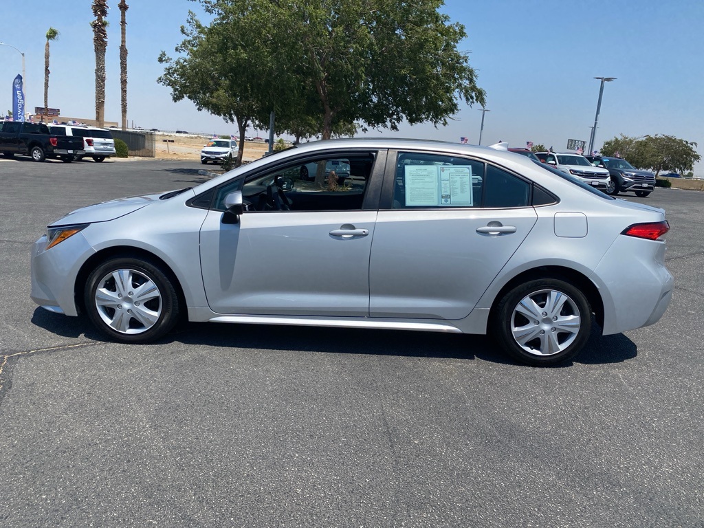 2022 Toyota Corolla LE photo 4