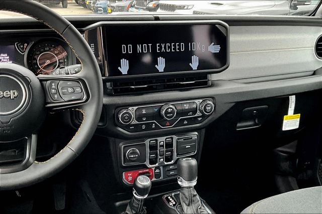 2025 Jeep Wrangler Willys photo 7