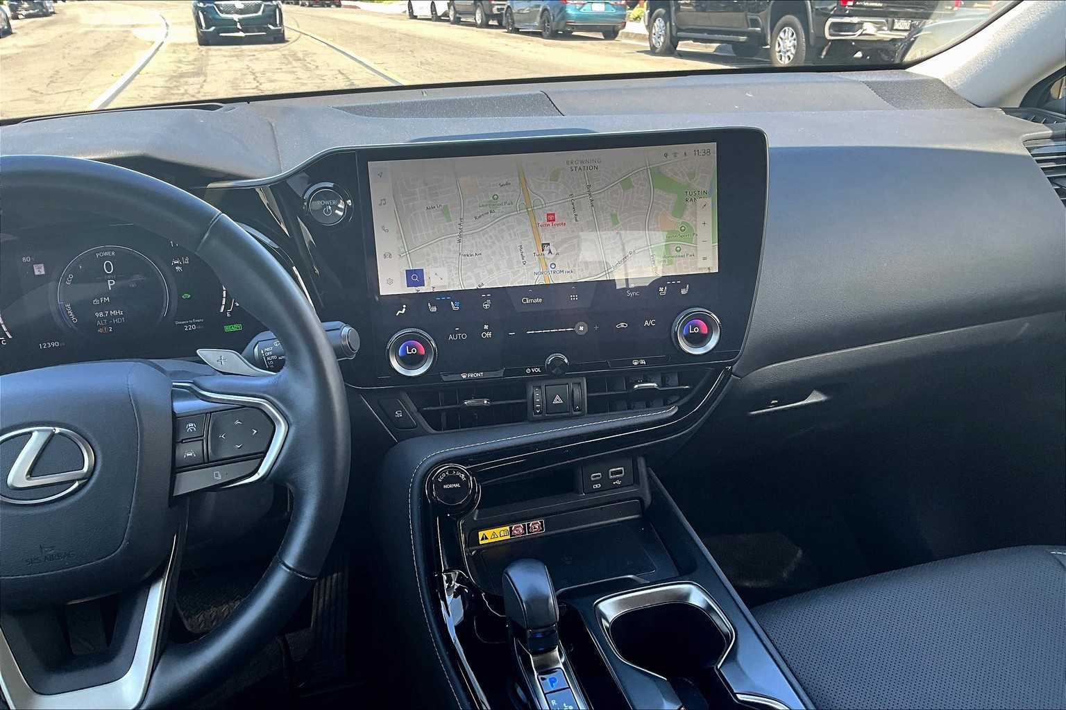 2025 Lexus NX Premium AWD photo 6
