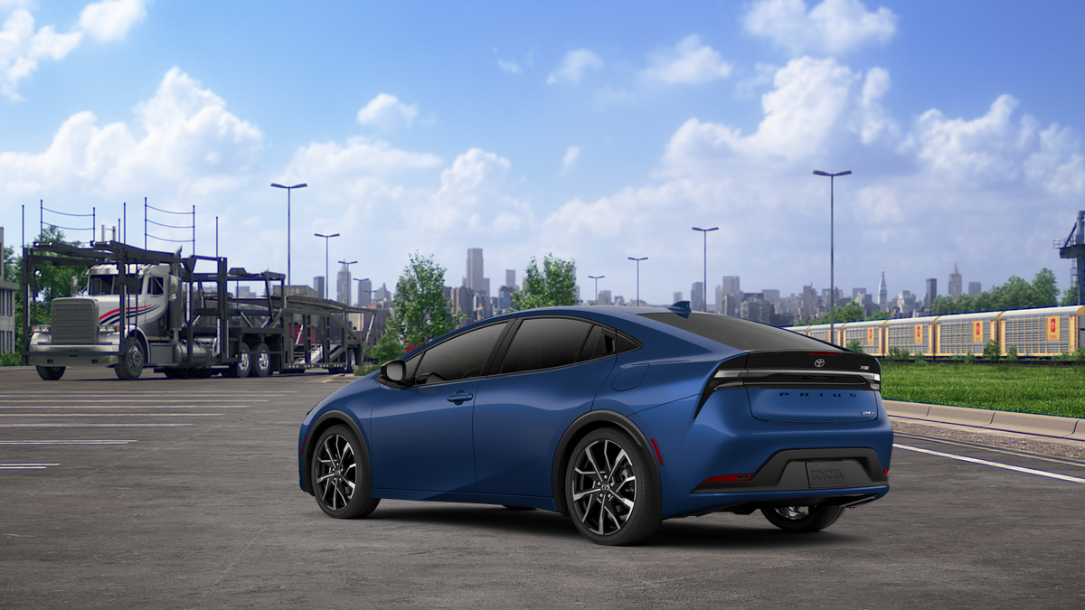 2026 Toyota Prius Plug-in Hybrid XSE photo 3