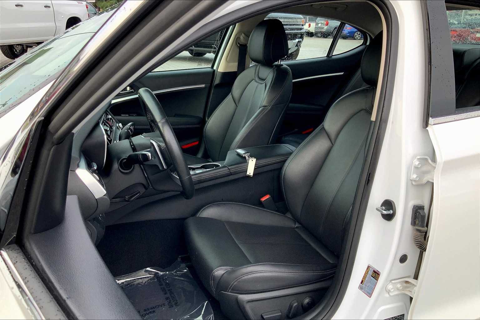 2023 Genesis G70 2.0T Sport Prestige photo 7