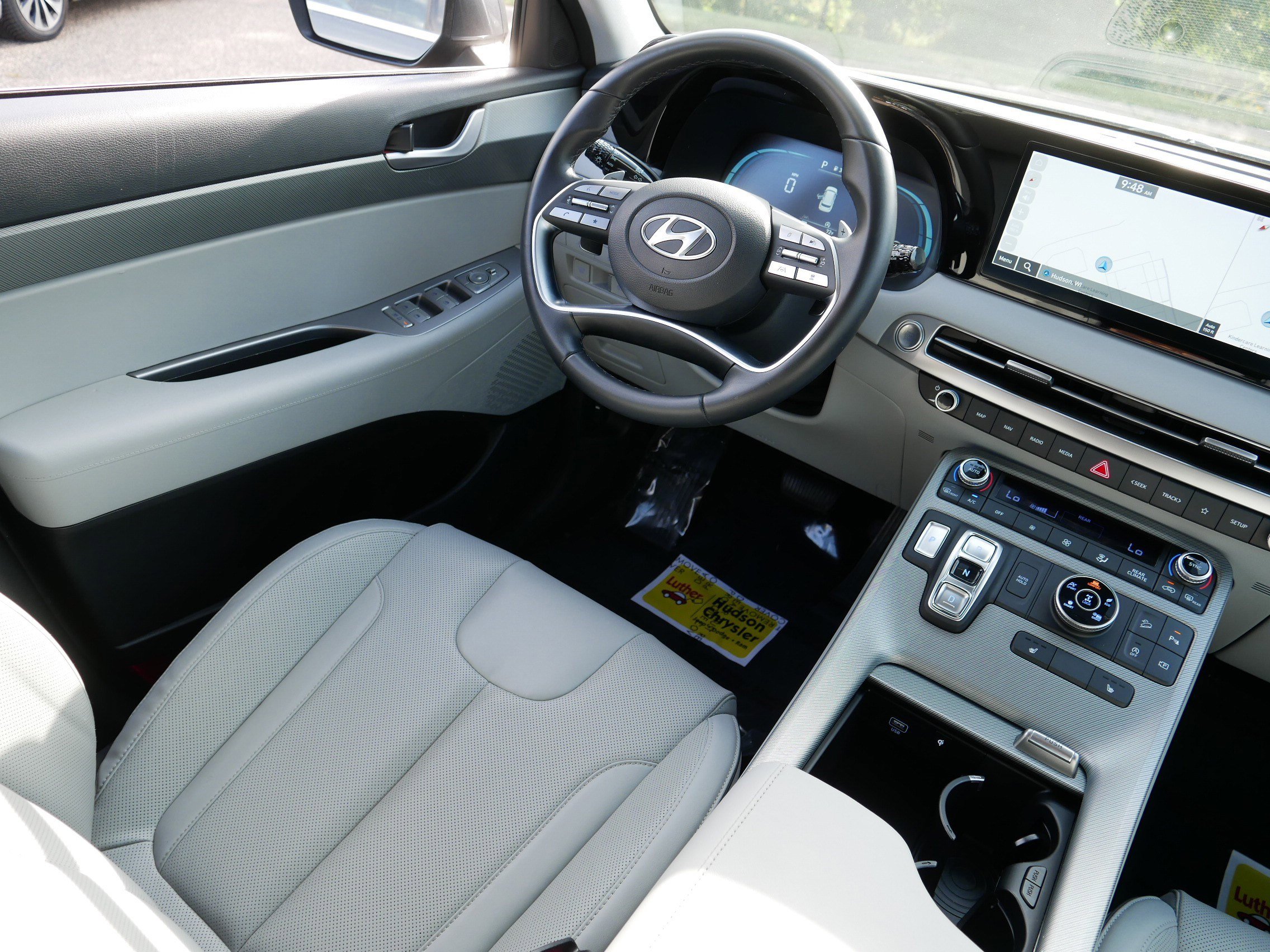 2025 Hyundai Palisade SEL photo 9