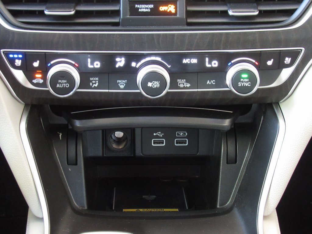 2022 Honda Accord Hybrid Touring photo 26