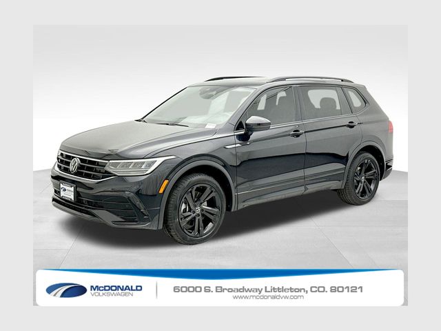 2023 Volkswagen Tiguan SE R-LINE BLACK's photo