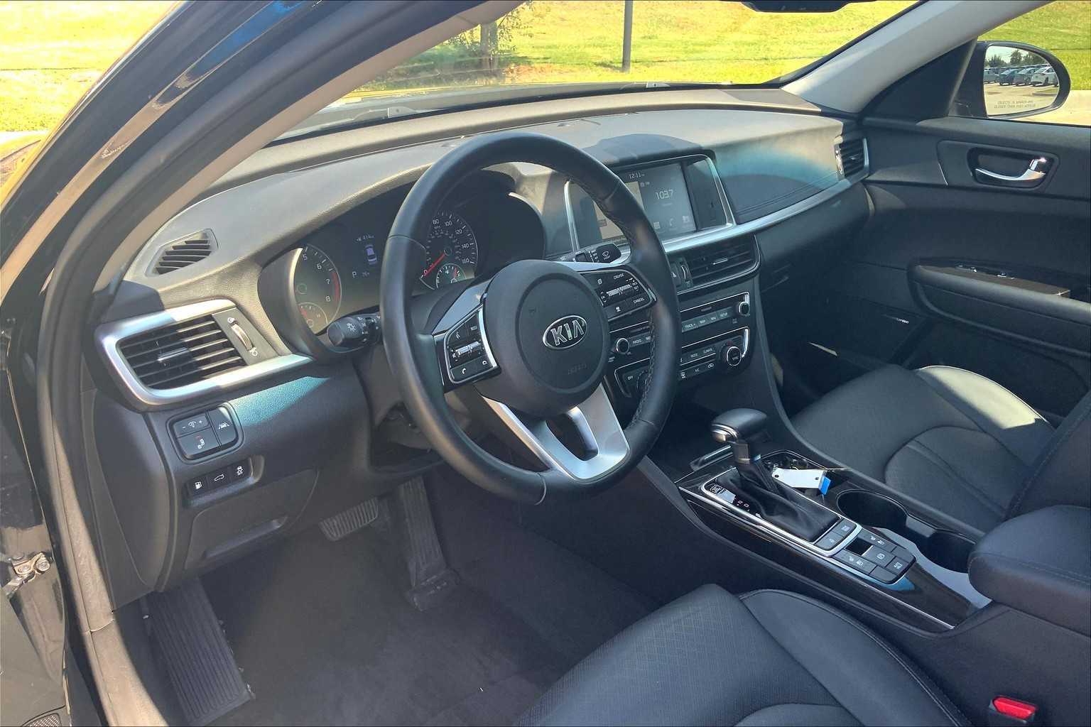 2020 Kia Optima EX Premium photo 15