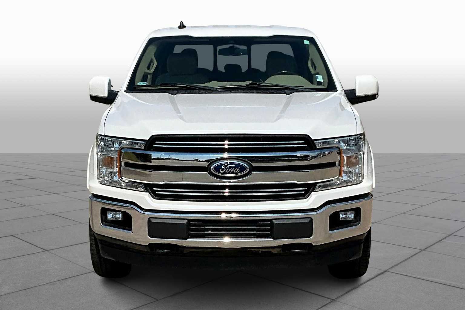 2012 Toyota Tundra CrewMax photo 3