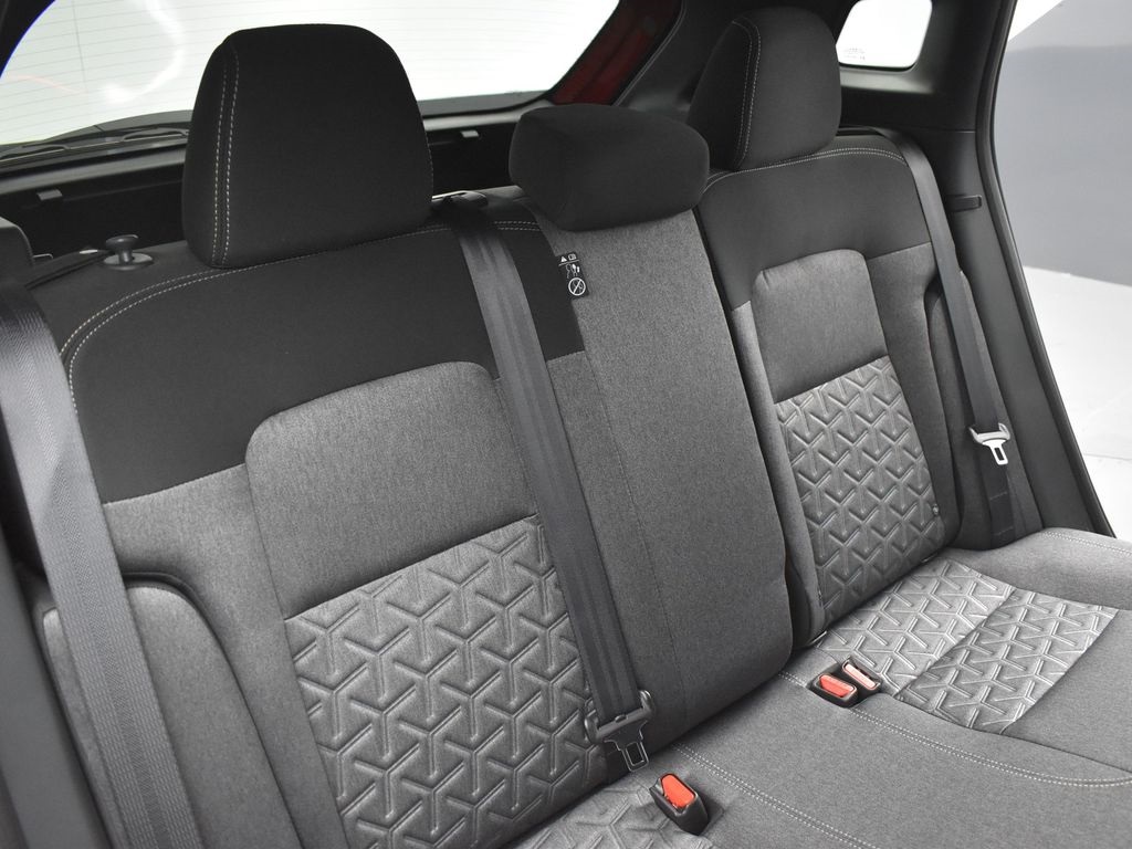 2026 Nissan Kicks SV photo 19