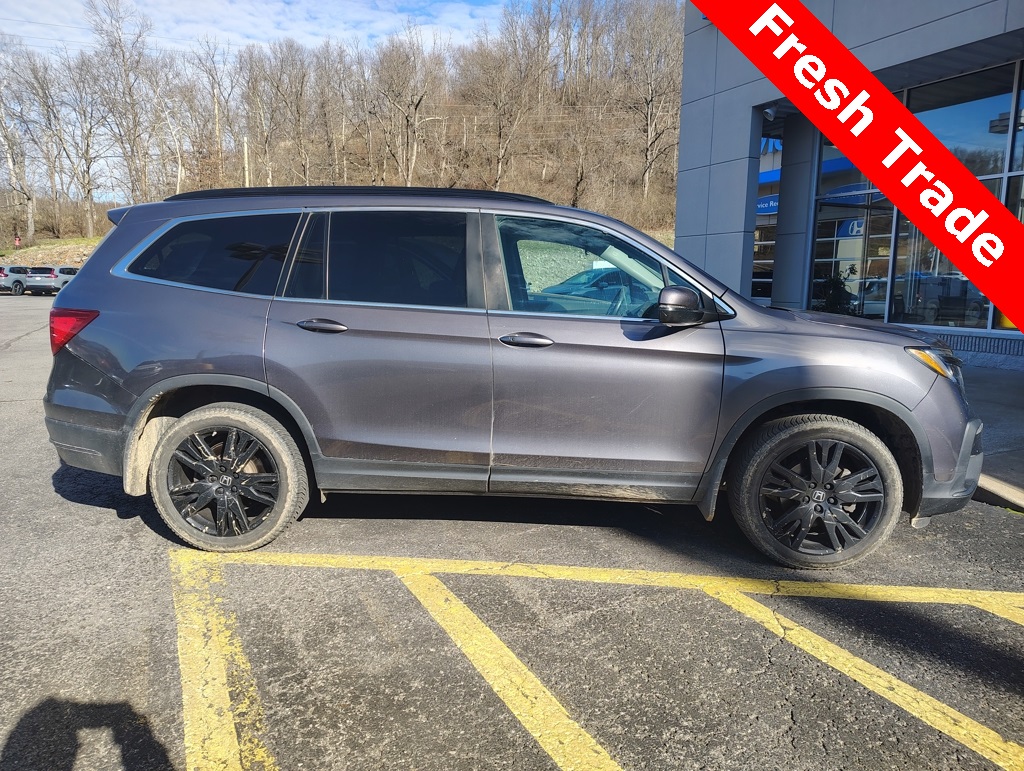 2021 Honda Pilot Special Edition photo 3