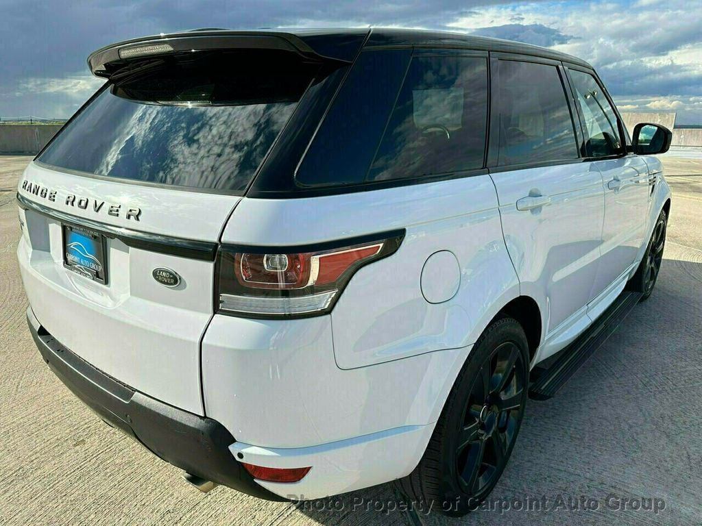 2015 Land Rover Range Rover Sport HSE photo 3