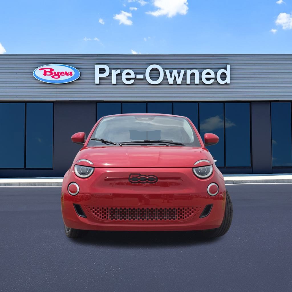 2024 Fiat 500e Red photo 3