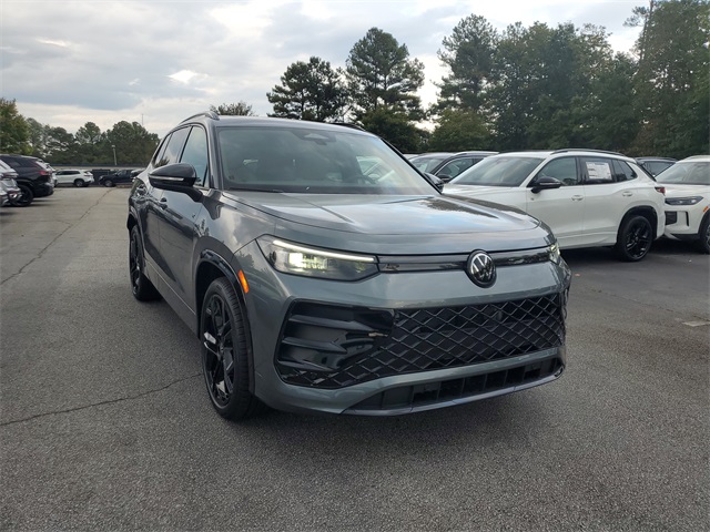 2025 Volkswagen Tiguan SE R-Line Black photo 2