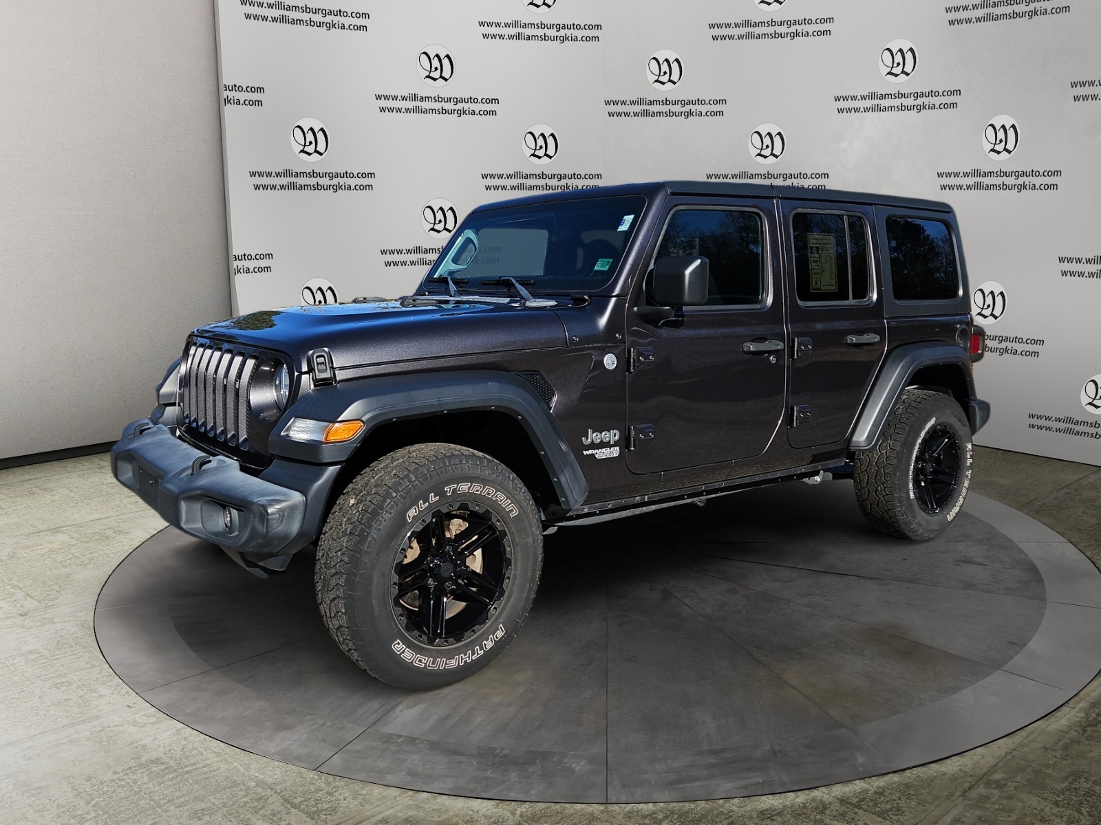 2020 Jeep Wrangler Sport S's photo