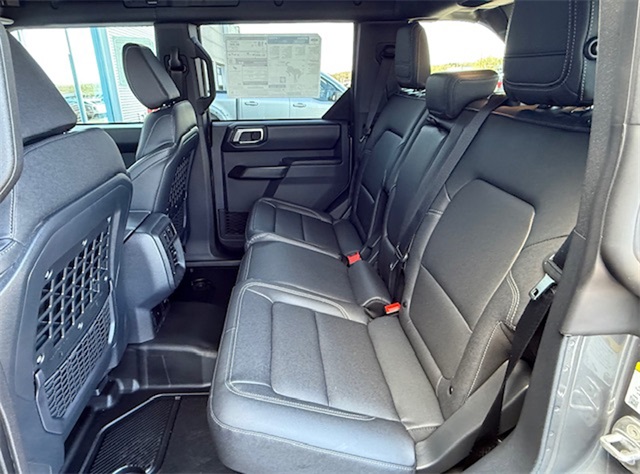 2025 Ford Bronco Badlands photo 14
