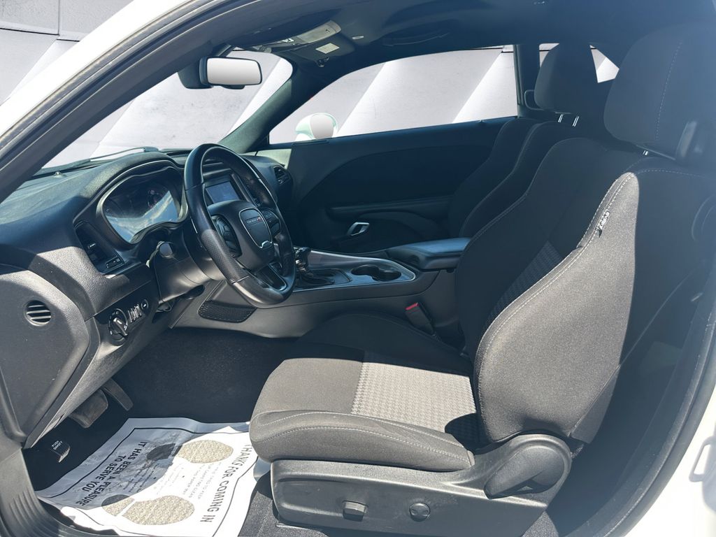 2022 Dodge Challenger GT photo 7