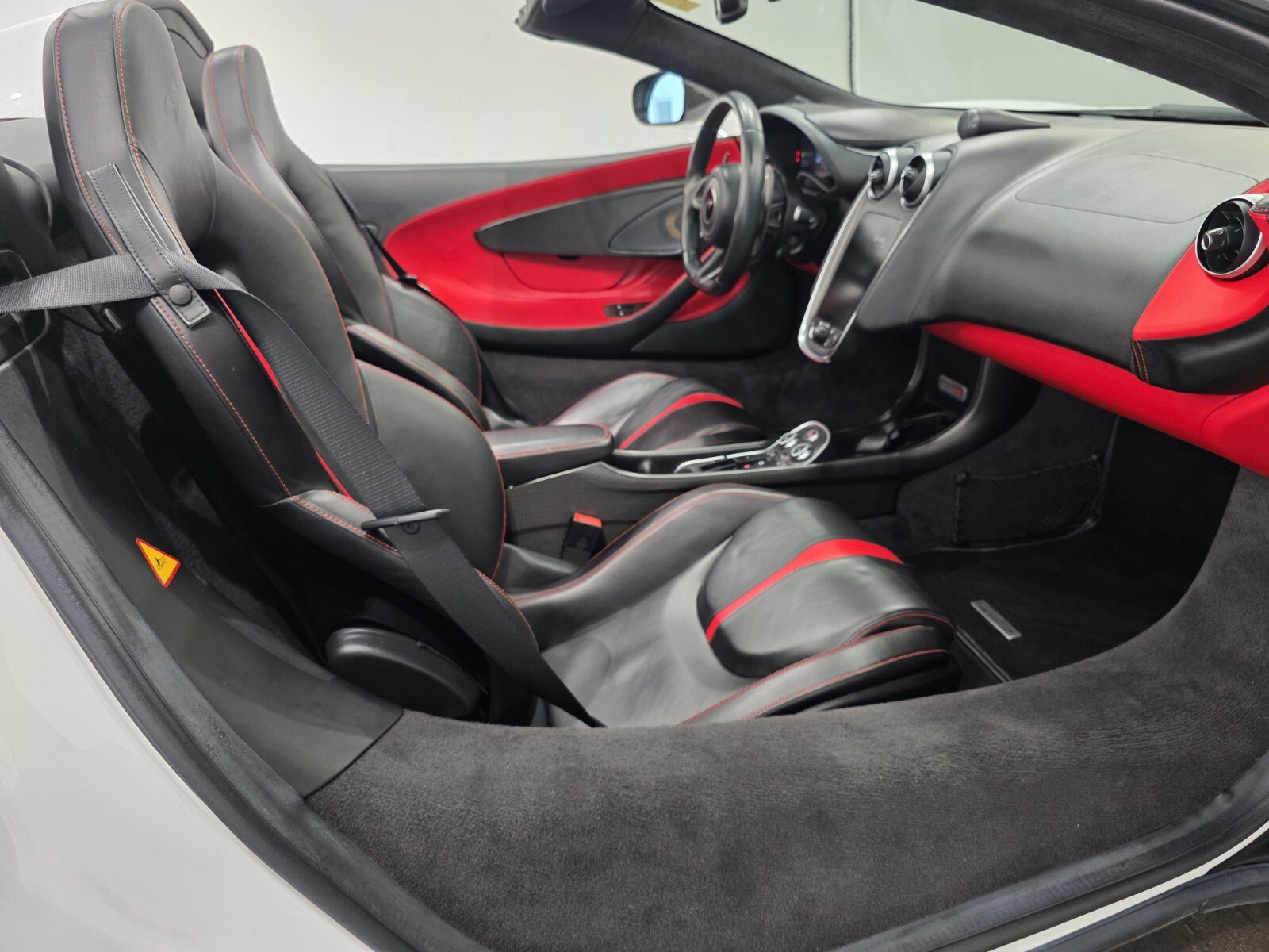 2019 Mclaren 570S Spider photo 17