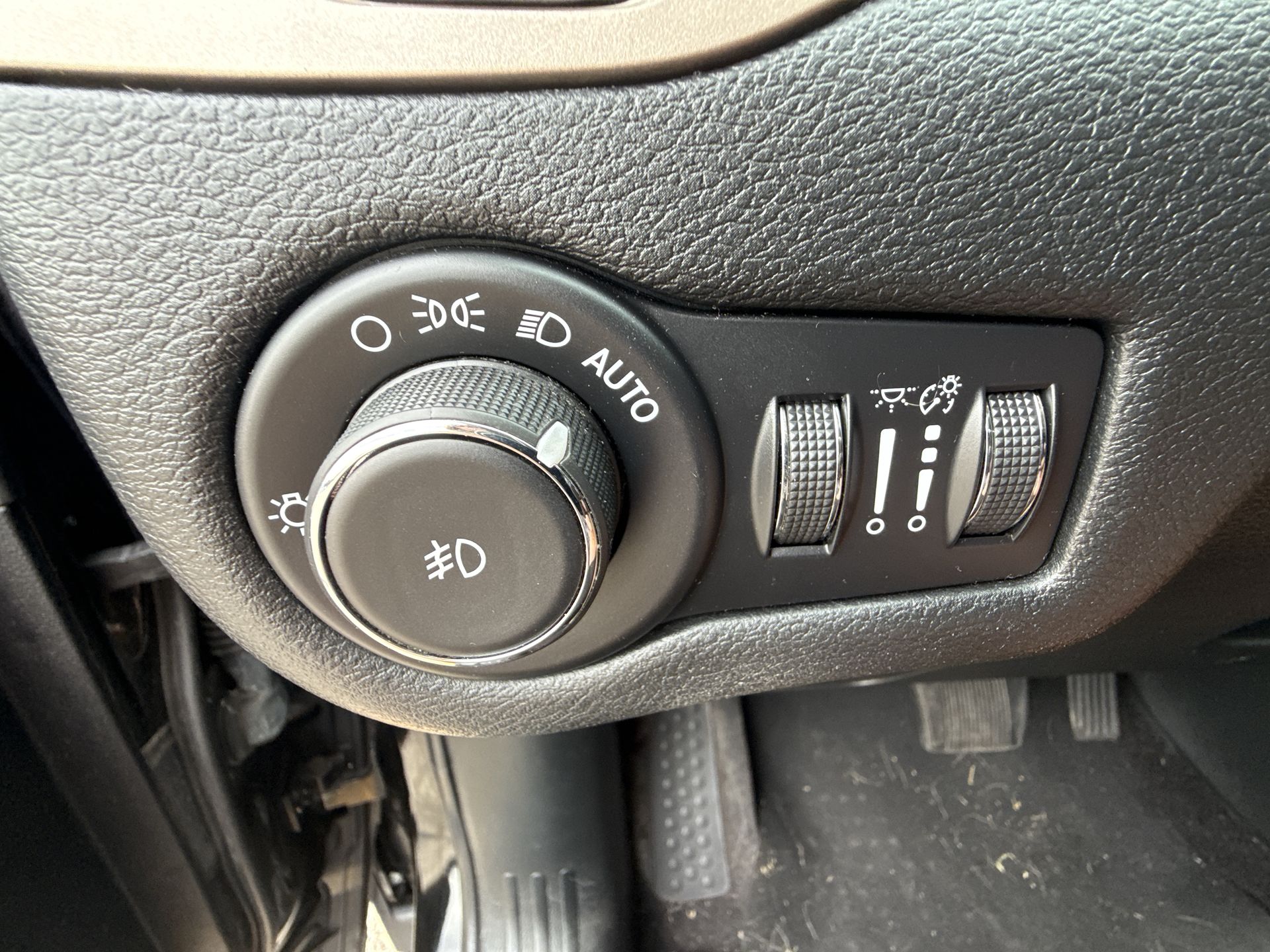 2017 Jeep Cherokee Latitude photo 7