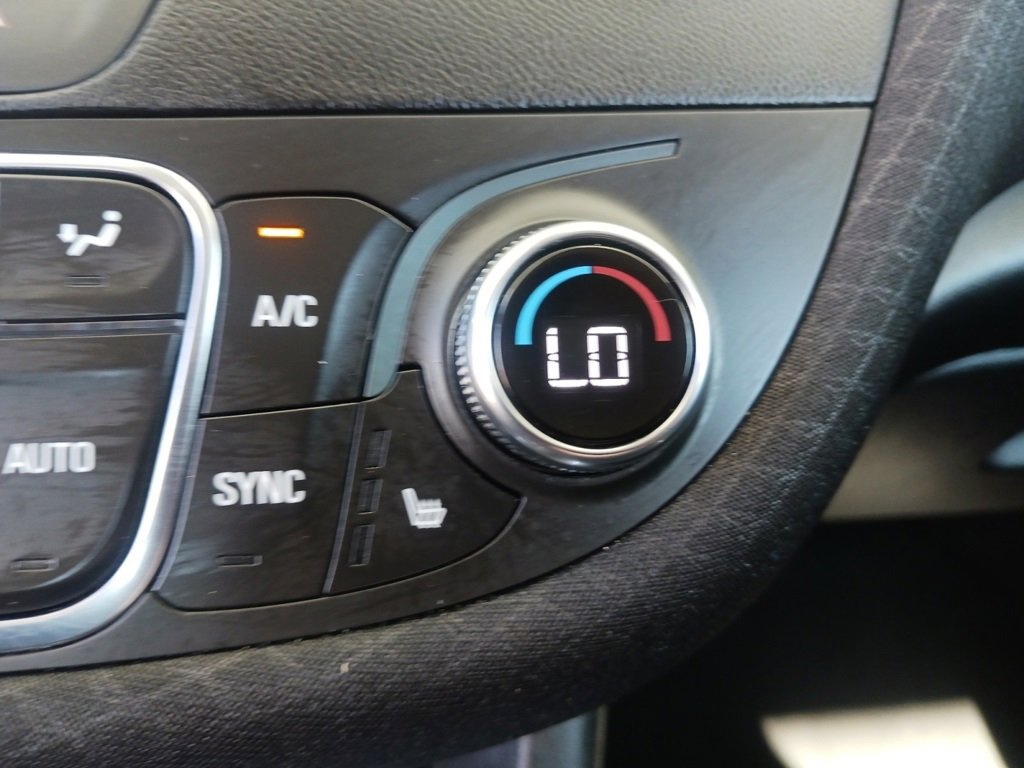 2024 Chevrolet Malibu 1LT photo 21