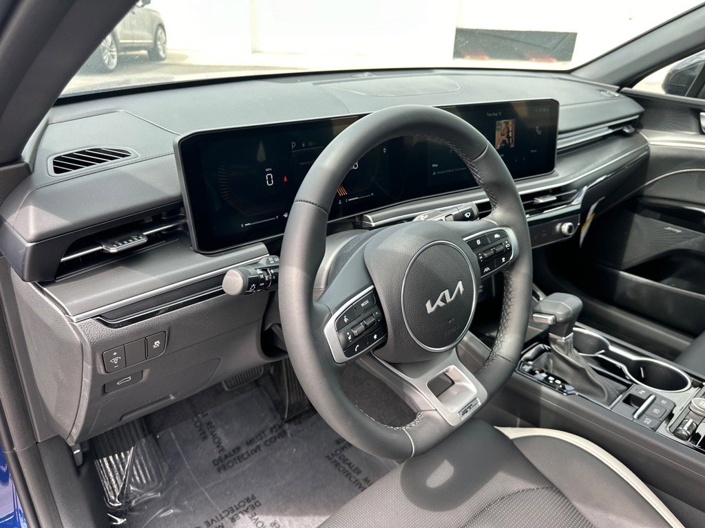 2026 Kia K5 GT-Line photo 16