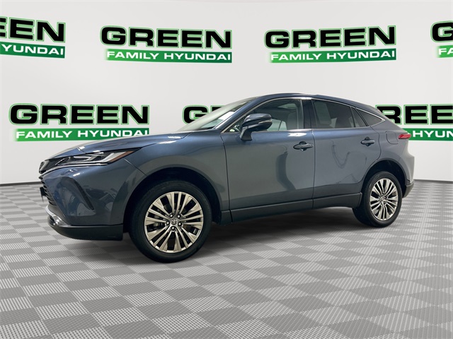 2024 Toyota Venza Limited's photo