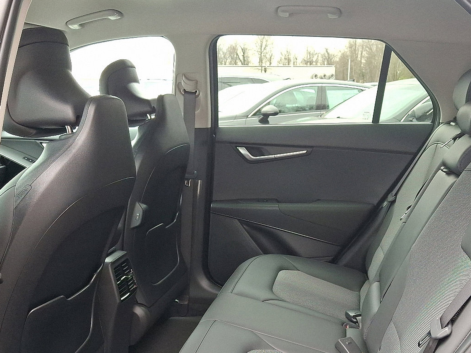 2025 Kia Niro EX photo 7