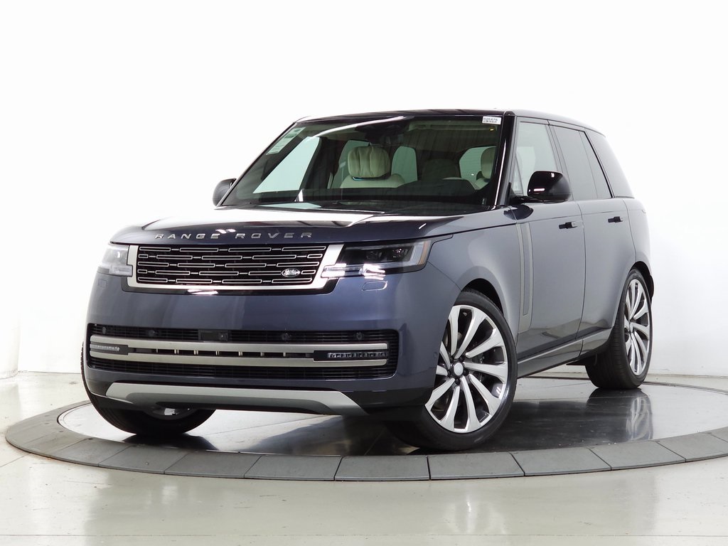 2025 Land Rover Range Rover SE's photo