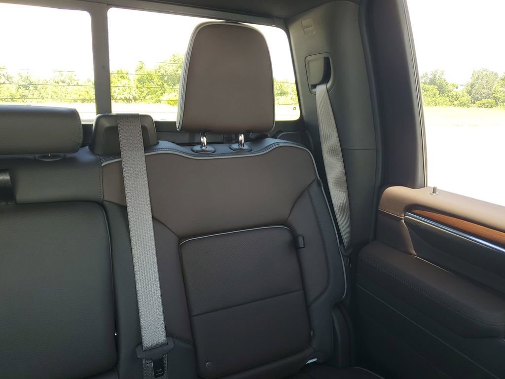 2025 Gmc Sierra 2500 HD Denali photo 11