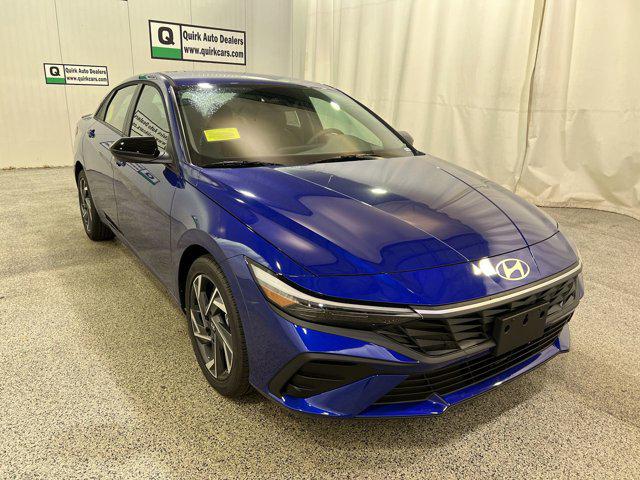 2025 Hyundai Elantra SEL's photo