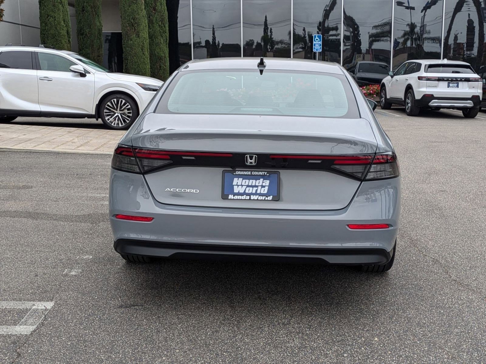 2025 Honda Accord 1.5T SE photo 4
