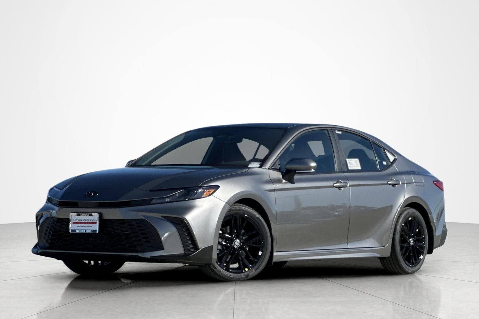 2026 Toyota Camry SE's photo