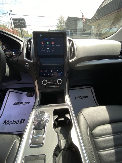 2022 Ford Edge SEL photo 21