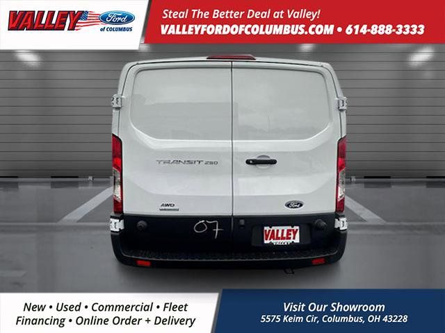 2025 Ford Transit photo 4
