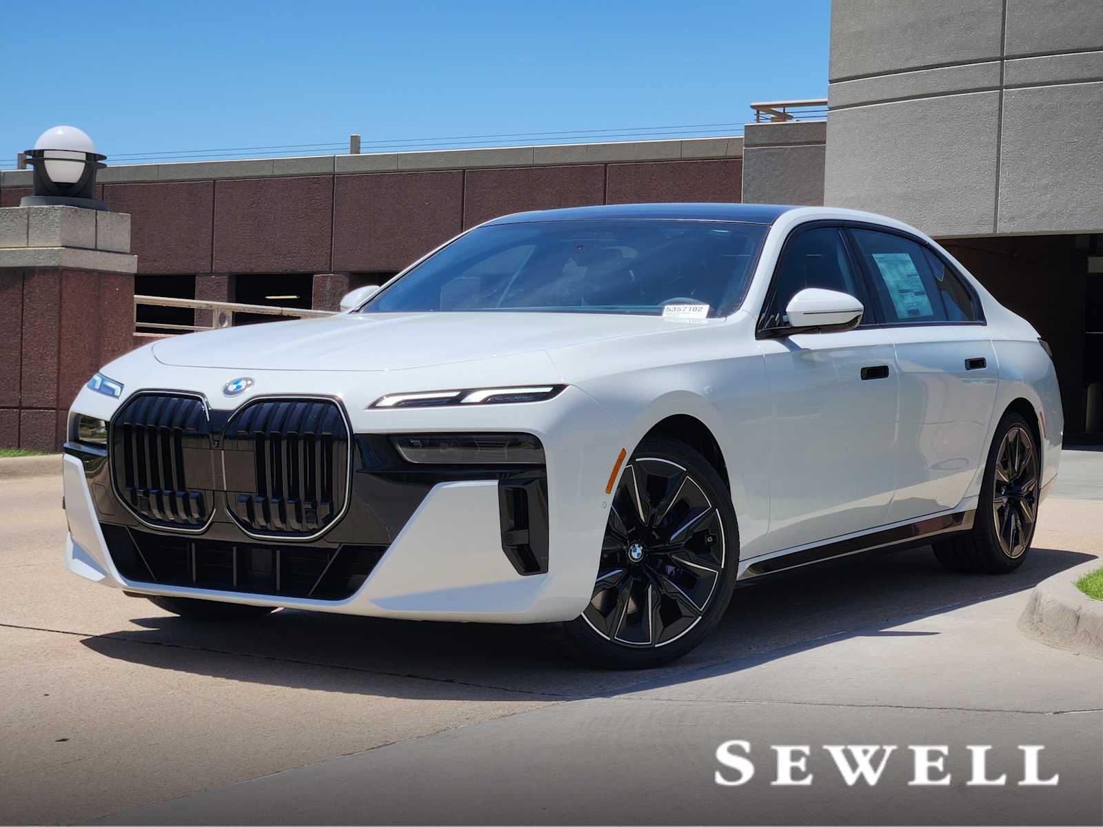 2025 BMW 7 Series 740i