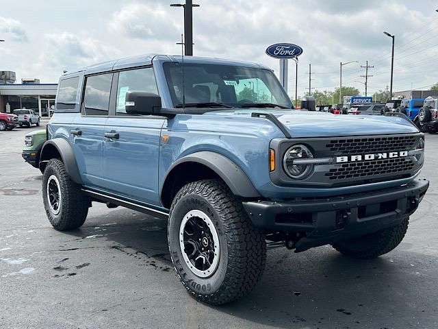 2025 Ford Bronco Badlands photo 13