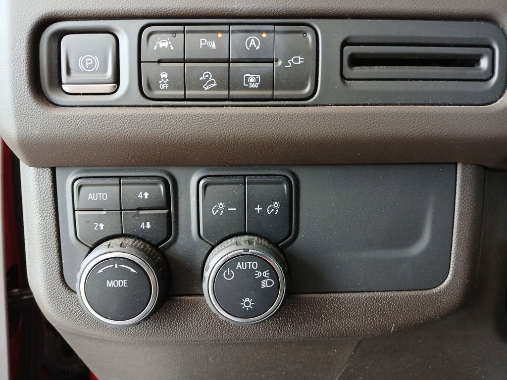 2022 Chevrolet Tahoe Z71 photo 14