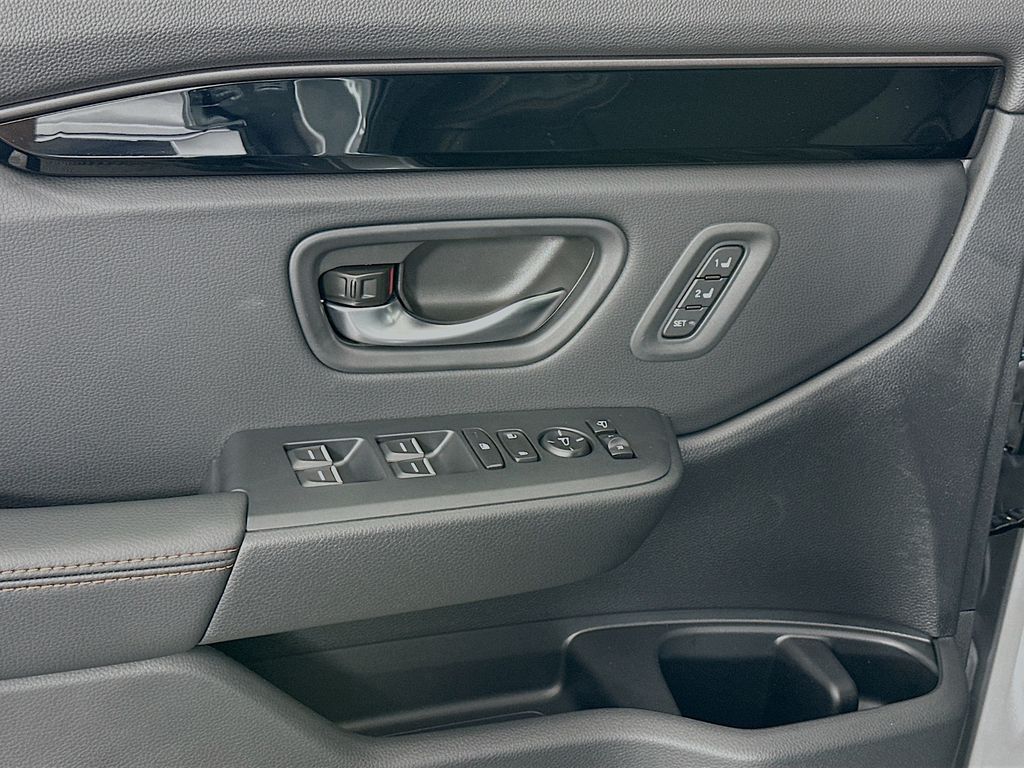 2025 Honda Pilot TrailSport photo 18