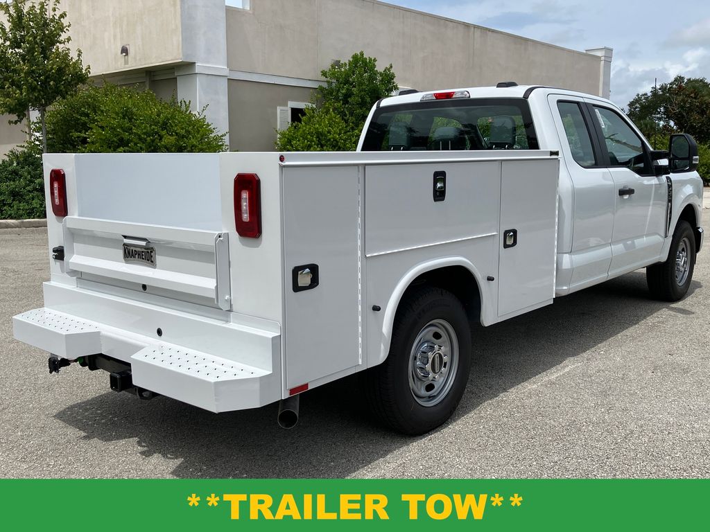 2025 Ford F-250 XL photo 3