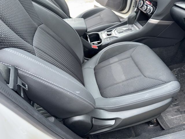 2020 Subaru Forester Premium photo 5