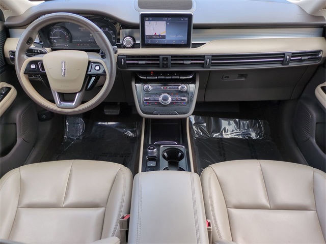 2021 Lincoln Corsair Standard photo 14